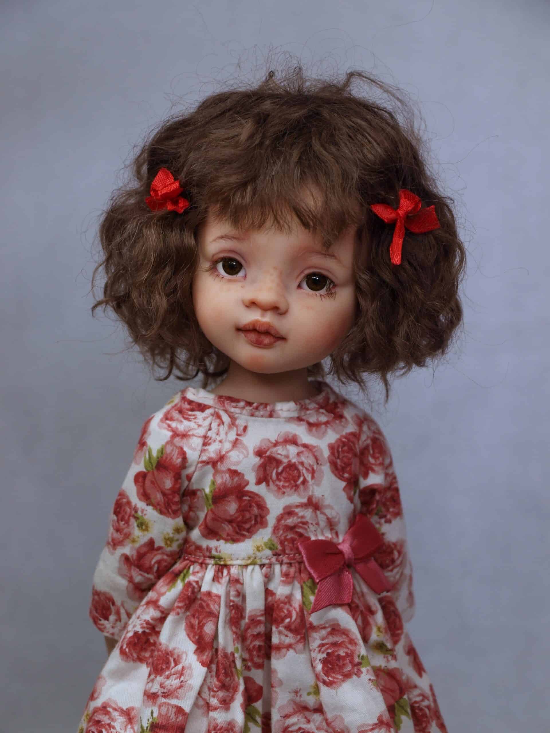 paola reina amigas doll brown eyes new look